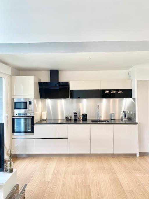 Le Domaine Reserve , Parking Et Ecrin De Verdure Appartement