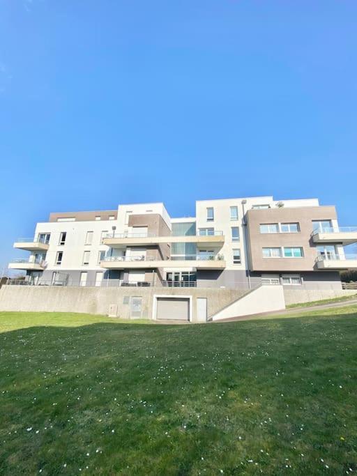 Appartement Le Domaine Reserve , Parking Et Ecrin De Verdure Amiens