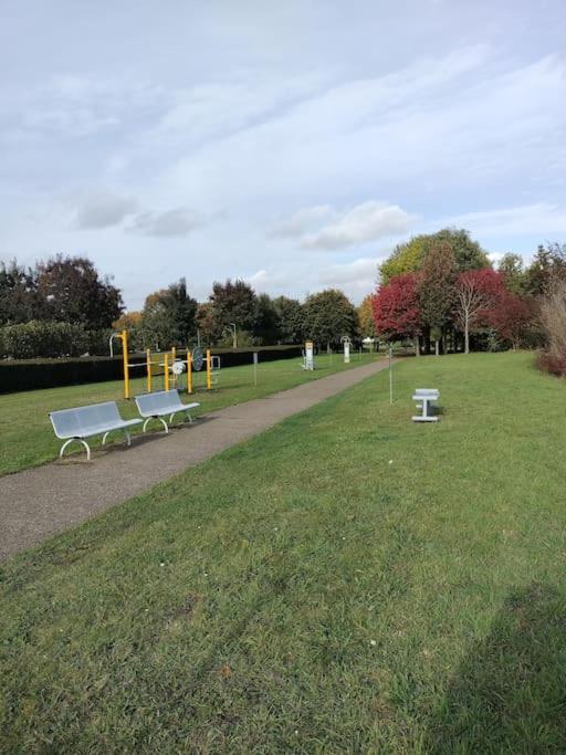 Appartement Le Domaine Reserve , Parking Et Ecrin De Verdure Amiens